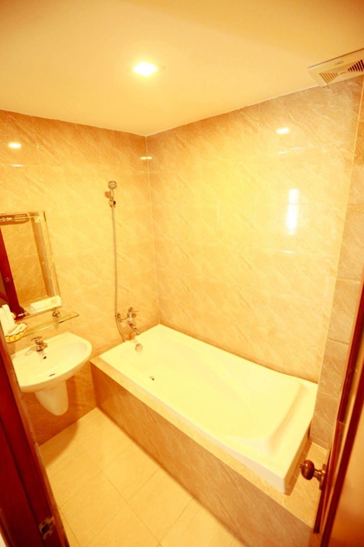 Xuan Hung Hotel Da Nang Zewnętrze zdjęcie
